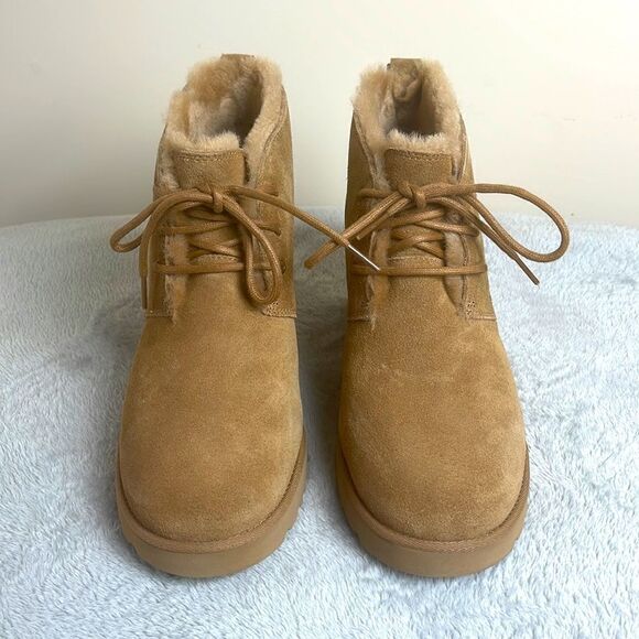 UGG Classic FEMME Lace Bootie - Picture 4 of 8